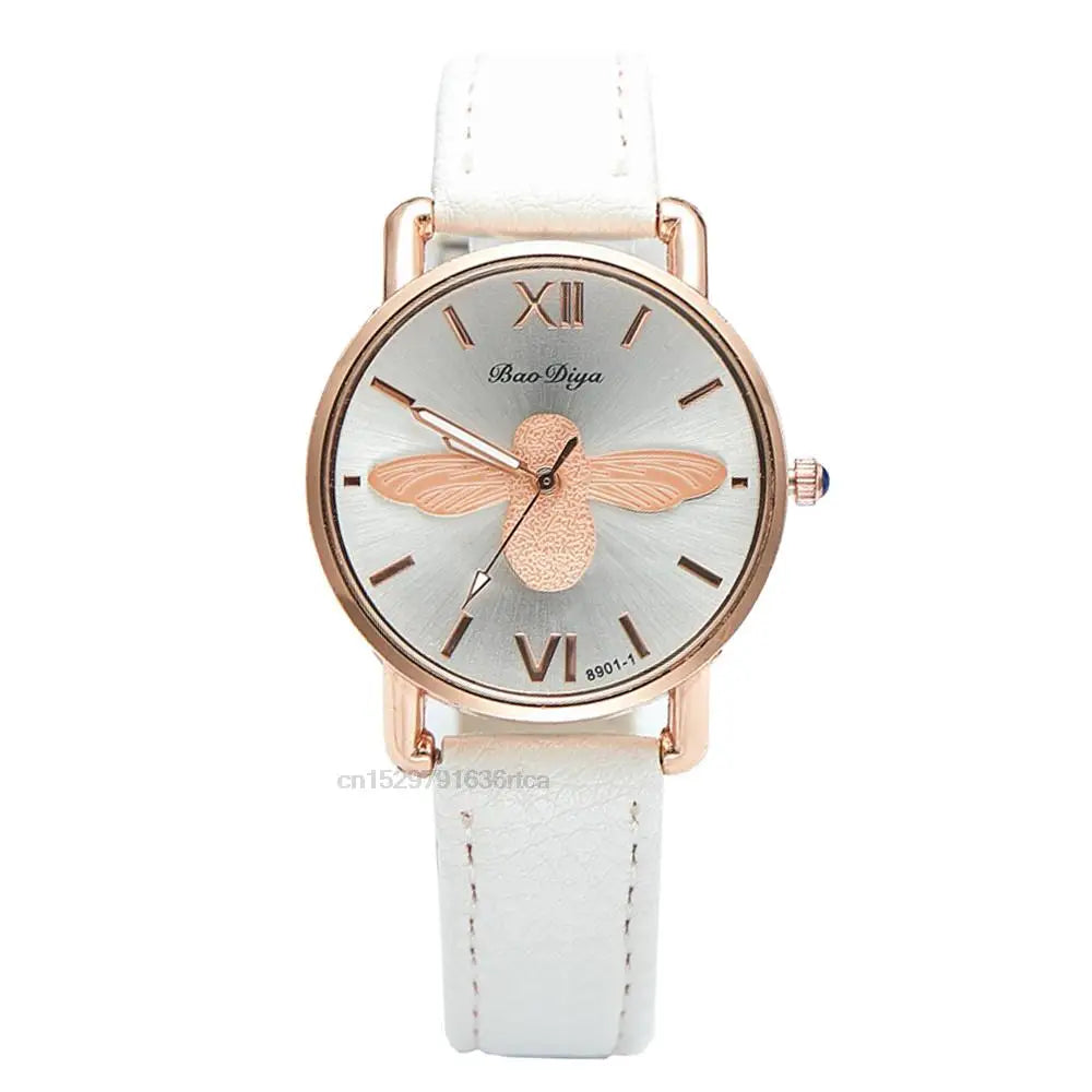 Fashion Casual Female Quartz Clock Simple Little Bee Design Women Watches Vintage Green Leather Ladies Luxury Wristwatches