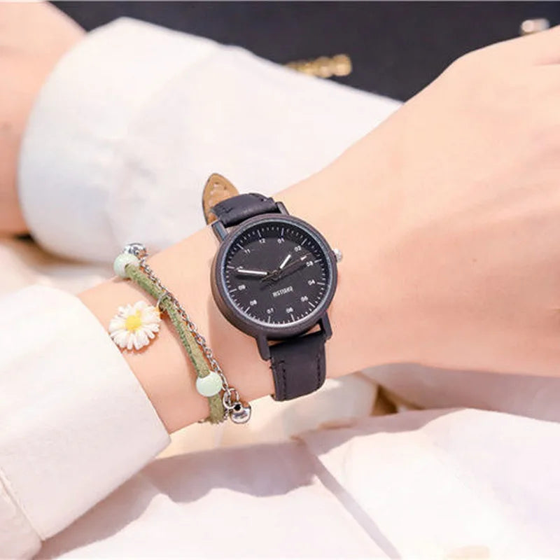 Women Watches PU Leather Strap Women Quartz Watches Waterproof Round Dial Retro Bracelet Watch Ladies Girls Wristwatch